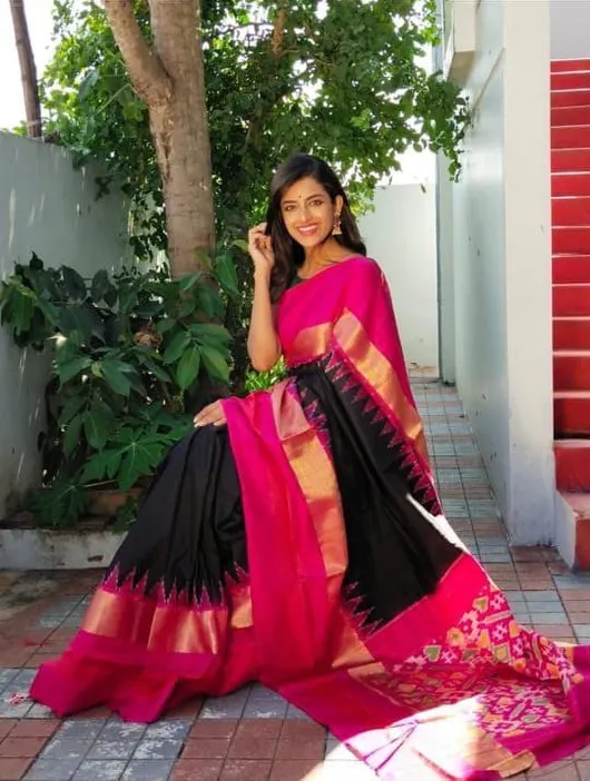 Women's Ikat Silk Print Saree Elegant Handwoven Traditional Saree with Vibrant Patterns, Perfect for Festivals, Weddings, and Special Occasions